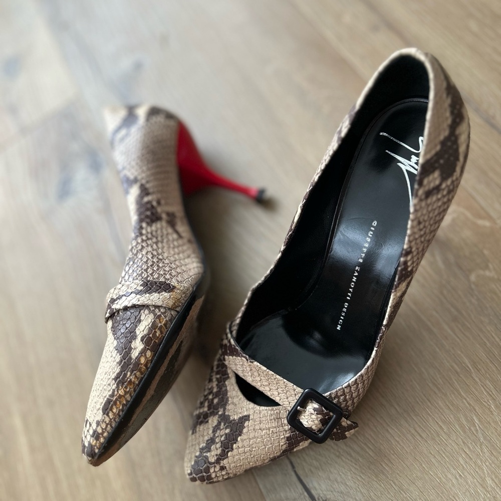 Giuseppe Zanotti Brown Snakeskin Heels with Red Sole - Picture 2 of 16